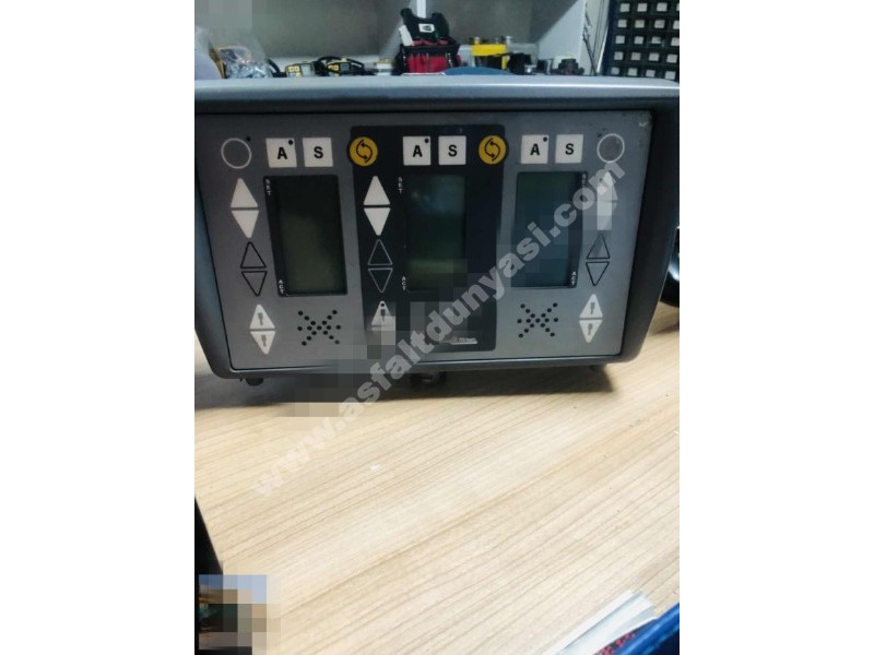 WİRTGEN W200 YAN KUMANDA PANELİ Freze Parçaları asfaltdunyas